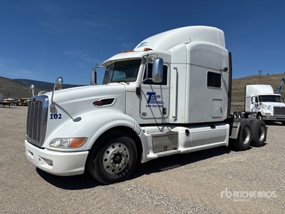 2013 Peterbilt 386 6x4 T/A Sleeper Truck Tractor