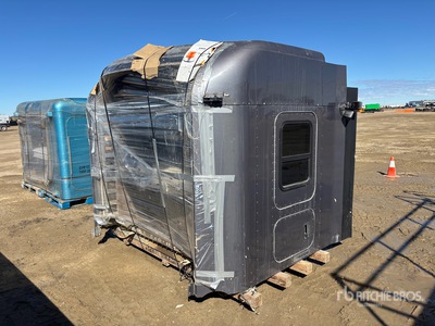 AeroCab 60 in Mid Roof Truck Sleeper - Fits Truck