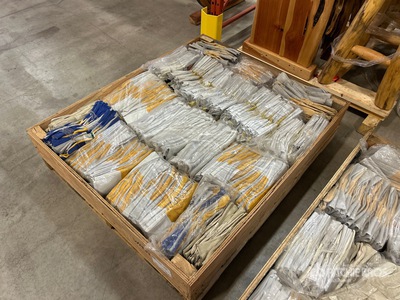 Quantity Of welding Gloves
