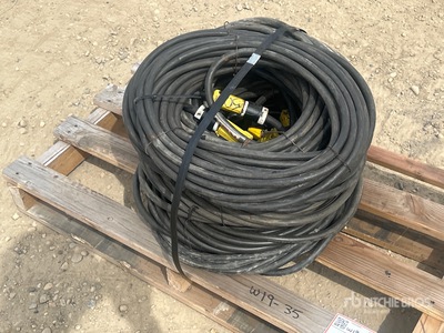 Quantity of 400 ft of Heavy Duty Extension Cord