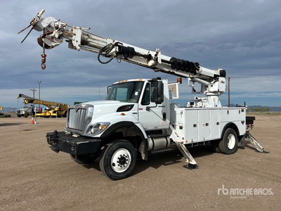 Altec DC47TR on 2013 International 7300 4x4 Graafmachine Derrick Truck