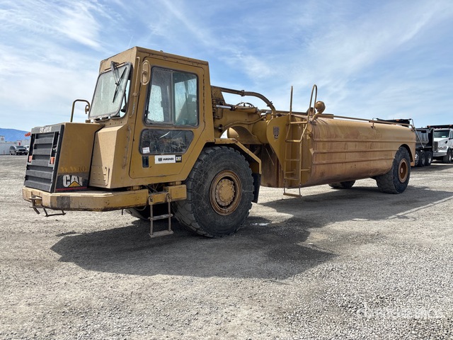 1994 Cat 613C 5000 gal 4x4 Water Wagon