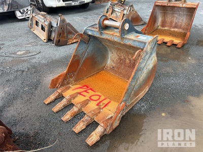 1100 mm Q/C Digging Excavator Bucket - Fits Hyundai R140