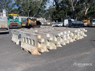 Quantity of (18) Traffic Bariera