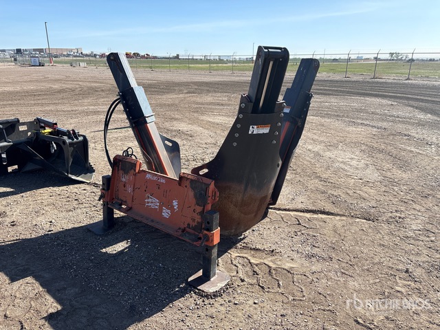 Bobcat TS36T 45 in Skid Steer Tree Transplanter | Ritchie Bros. Auctioneers