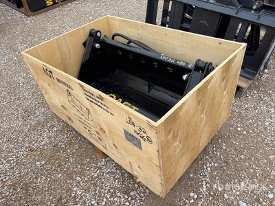 2025 AGT M-4IN1BCT 39 in Multi-Purpose Mini Skid Steer Bucket (Unused)