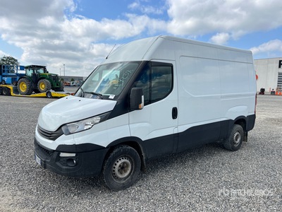 Iveco Daily شاحنة فان