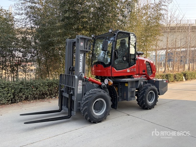 2026 Terramax ZY-35A 7700 lb 4x4 Montacargas Todo Terreno (Sin Usar) / Carrello elevatore fuoristrada