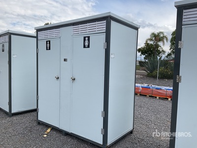 2026 SMPT SMPT-D-L Baño Portatil (Sin Usar) / Portable Toilet (Unused)