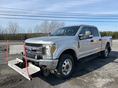 2017 Ford F-250 4x4 Crew Cab Hi-Rail Pickup