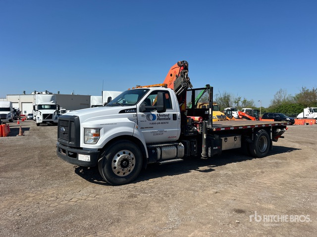 Palfinger PKI5500 Knuckle Boom on 2017 Ford F-750 4x2 Boom Truck