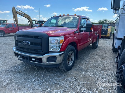 2012 Ford F-350 4x2 Extended Cab Nutzkraftwagen