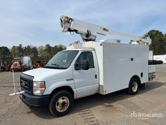2018 Altec AT200A 30 ft on 2019 Ford E350 4x2 Van Mounted Aerial Lift