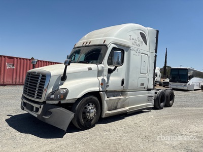 2017 Freightliner Cascadia 125 6x4 トラックトラクター(T/A)