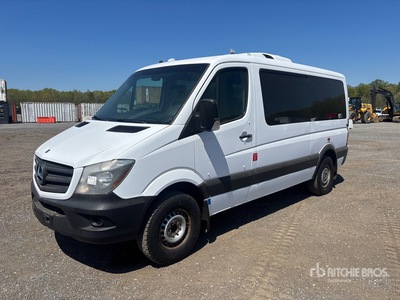 2014 Mercedes Benz 12 Passenger Van