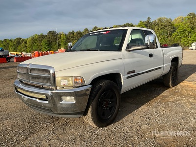 2002 Dodge Ram 2500 4x2 Extended Cab Pickup