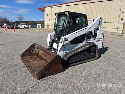 2015 Bobcat T590 Two-Speed Compact Track Loader