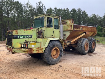 Terex Knickgelenkter Muldenkipper