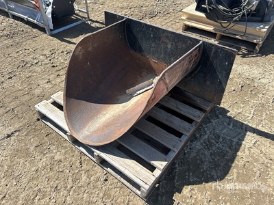27 in Skid Steer Gravel Spoon