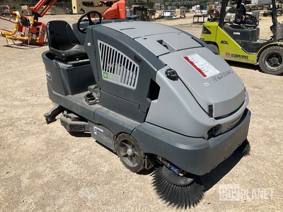Advance CS7000 48B Floor Scrubber