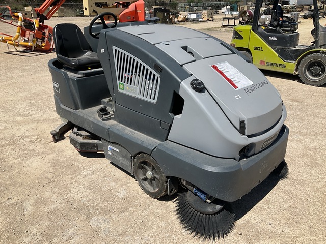 Advance CS7000 48B Floor Scrubber