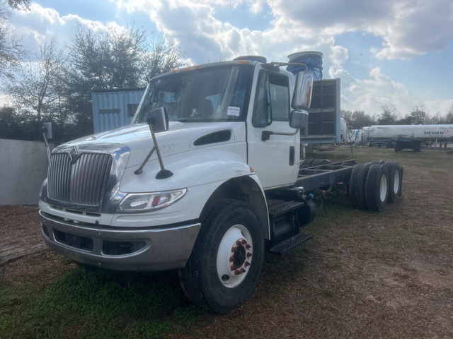 2015 International 4400 6x4 Cab and Chassis