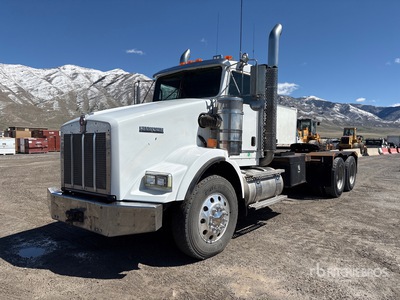 2009 Kenworth T800 6x4 T/A Day Cab Truck Tractor