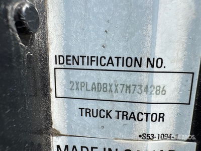 2007 Peterbilt 335 T/A Day Cab Truck Tractor