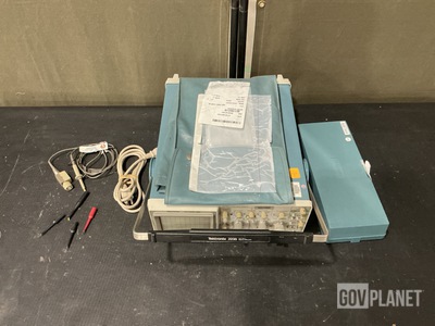 Tektronix 2235 Oscilloscope