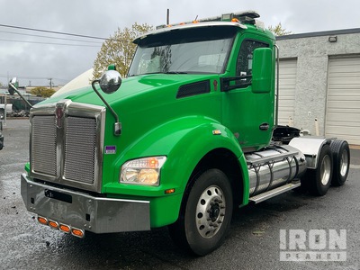 2018 Kenworth T880 6x4 T/A Day Cab Truck Tractor