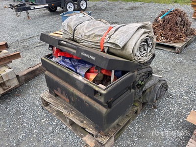 Quantity of Tarps Divers