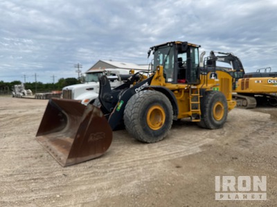 2021 John Deere 744L Wheel Loader