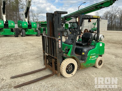 2016 Mitsubishi FG25NGLP 4500 lb Chariot Élévateur