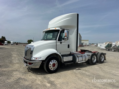 2018 International 8600 6x4 Cabeza Tractora Cabina Corta