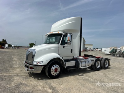 2018 International 8600 6x4 Cabeza Tractora Cabina Corta