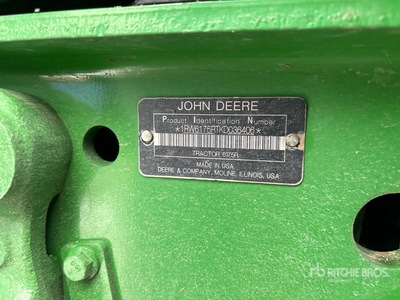 2019 John Deere 6175R 4WD Tractor