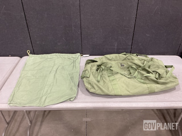 (507) Barracks Bags & (26) Duffel Bags