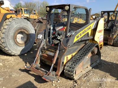 2014 New Holland C227 Compact Track Loader