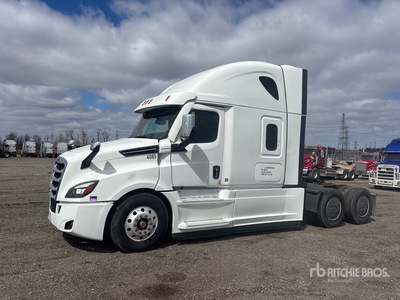 2023 Freightliner Cascadia 126 6x4 T/A Slaapcabine Trekker