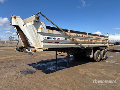 2015 Arnes T/A End Dump Trailer