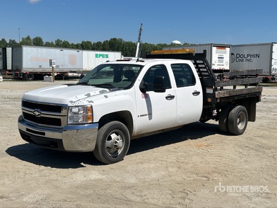 2008 Chevrolet Silverado 3500HD 4x4 Crew Cab Flatbed Truck