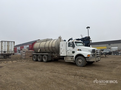 2009 Sterling LT9500 8x6 Camion citerne à eau
