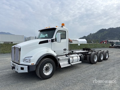 2023 Kenworth T880 8x6 Tri/A Day Cab Truck Tractor