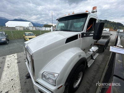 2024 Kenworth T880 8x6 Tri/A Day Cab Truck Tractor