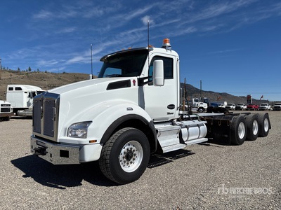 2024 Kenworth T880 8x6 Tri/A Day Cab Truck Tractor