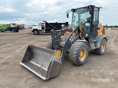 2022 John Deere 324L Wheel Loader