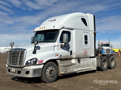 2015 Freightliner Cascadia 125 6x4 T/A Sleeper Truck Tractor