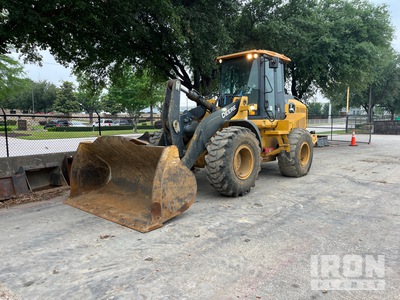2019 John Deere 544L Radlader