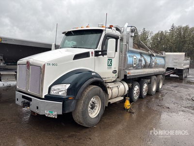 2019 Kenworth T880 10x4 Camion à benne quatre essieux