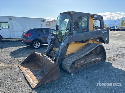 2013 John Deere 329DT Two-Speed Kompaktowa ładowarka gąsienicowa
